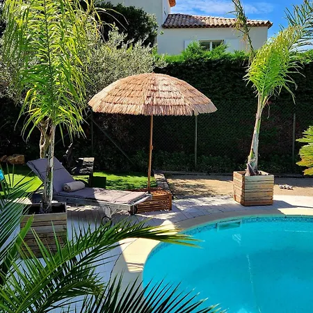 Avec Piscine Et Mini-golf Villa